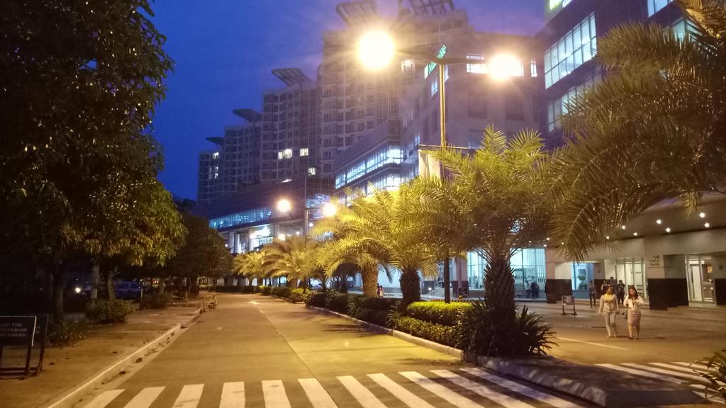 Mactan Newtown Condo Мактан Екстериор снимка