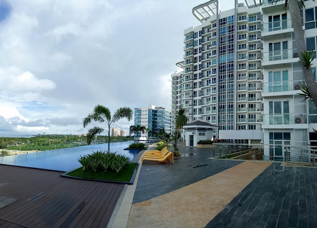 Mactan Newtown Condo Мактан Екстериор снимка