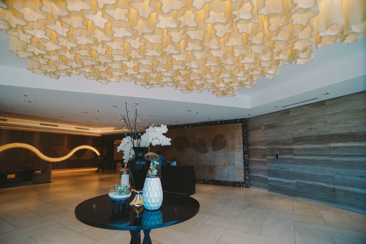 Mactan Newtown Condo Мактан Екстериор снимка